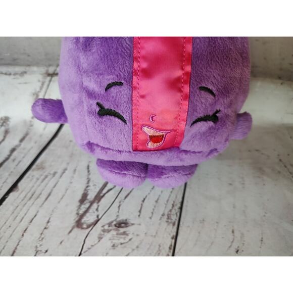 Shopkins Plush 6" Miss Pressy Purple Present With Pink Bow - Picture 2 of 6